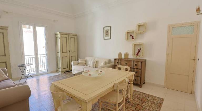 Apartment with 2 rooms for 6 persons in Favignana