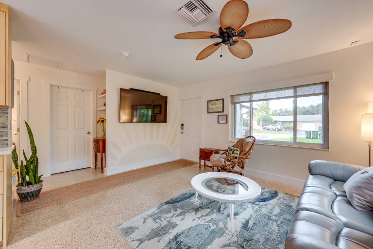 Sunny Florida Escape w/ Patio, Grill & Fire Pit! — photo 5
