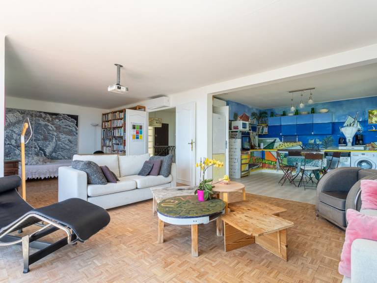 House with terrace, garden & hot tub | Sea view — photo 2