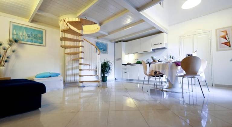 Apartment with 2 rooms for 7 persons — photo 3