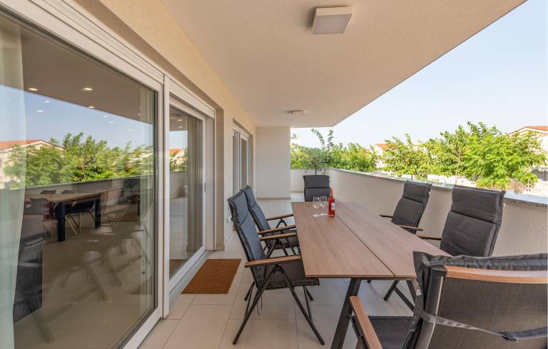 Apartment Novalja
