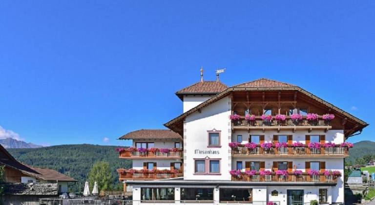 Holiday apartment with sauna & terrace in Naz Sciaves