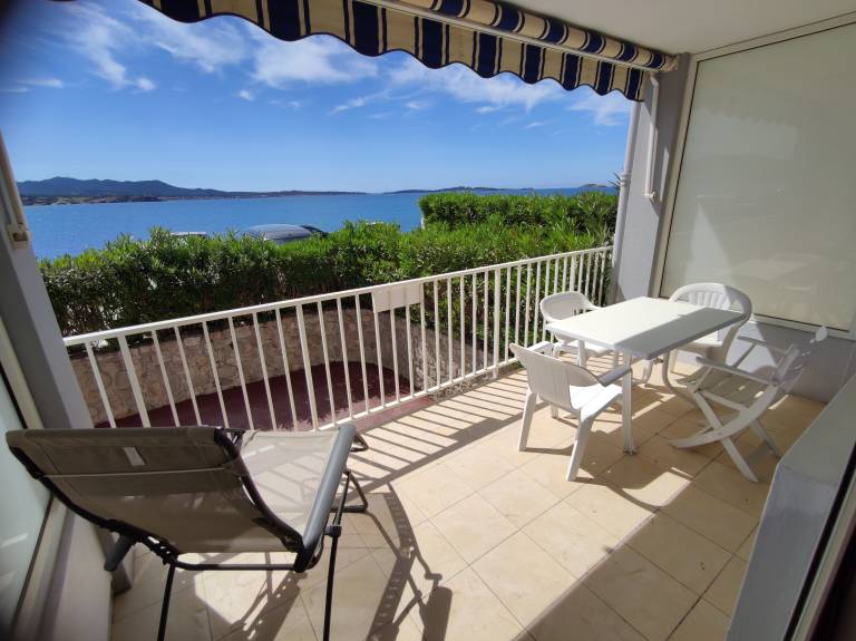 Apartment with patio | Panoramic view — photo 2