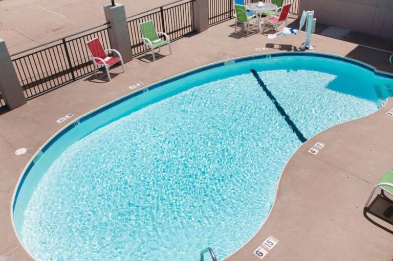 Quality Inn US65 & E Battlefield Rd Springfield