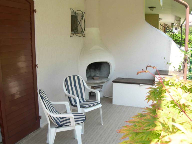 House with terrace, pool & garden — photo 3