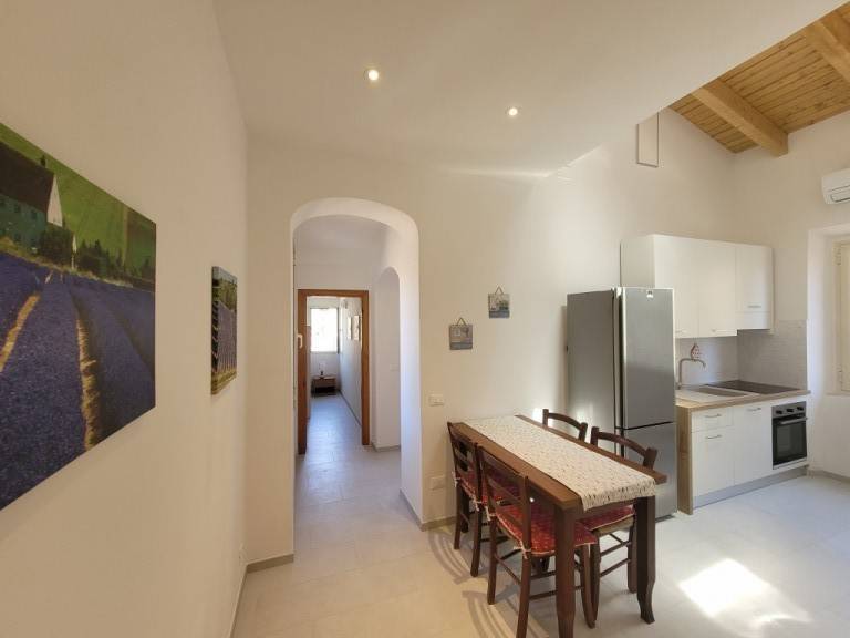 Rental apartment with 2 rooms for 4 persons — photo 3