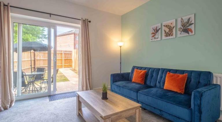 Apartment with 3 rooms for 8 persons in Northampton