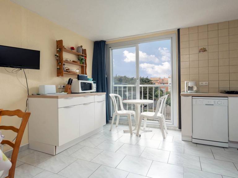 Family-friendly beautiful rental apartment | Pets are welcome — photo 3