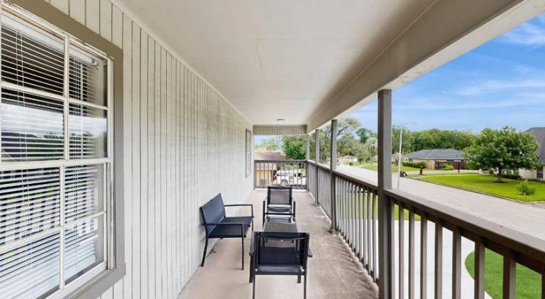 Vacation home with terrace — photo 5