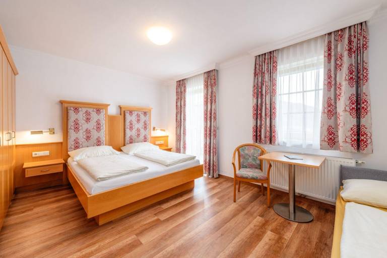 Appartement Fewo Bad WC 2 Schlafr&auml;ume
