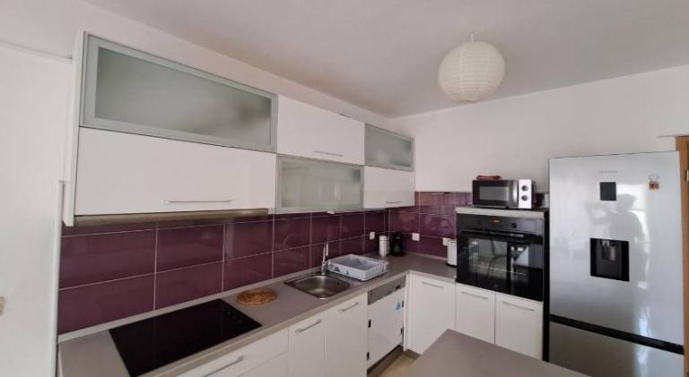 Holiday apartment with terrace & yard — photo 5