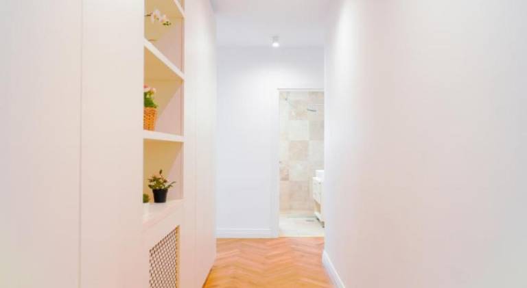 Apartment with hot tub — photo 4