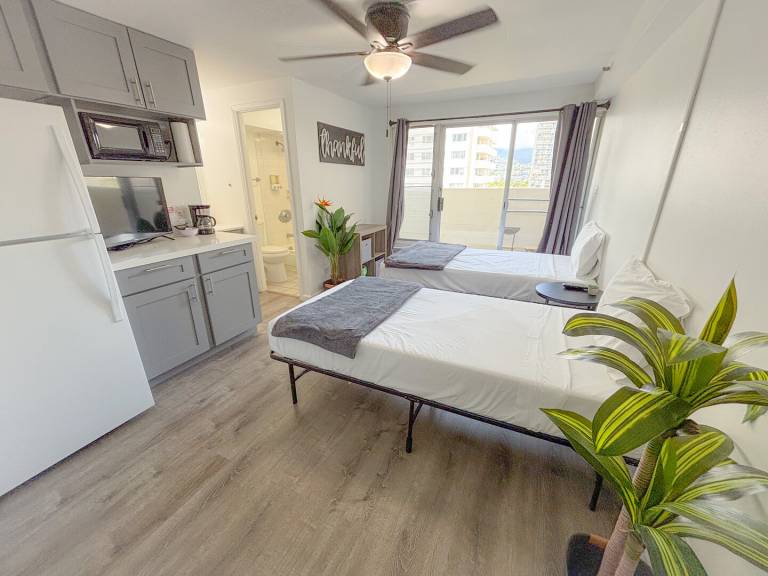 Family-friendly apartment | Next to Honolulu Zoo | Close to the beach | Pets are welcome in Wai
