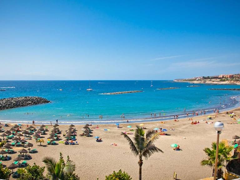 Rental apartment with yard, pool & terrace | Next to the beach | Pet-friendly in Adeje