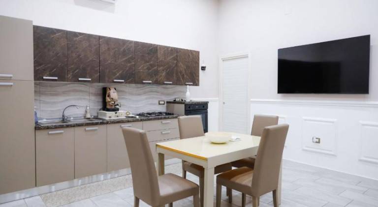 Apartment with 2 rooms for 6 persons — photo 3