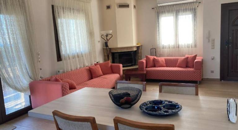 Villa with 2 rooms for 4 persons — photo 3