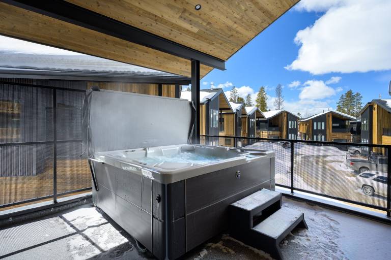 New Mountain Villa 1076 I Great Views I Private Hot Tub I Game Table I Discounted Attractions — photo 5