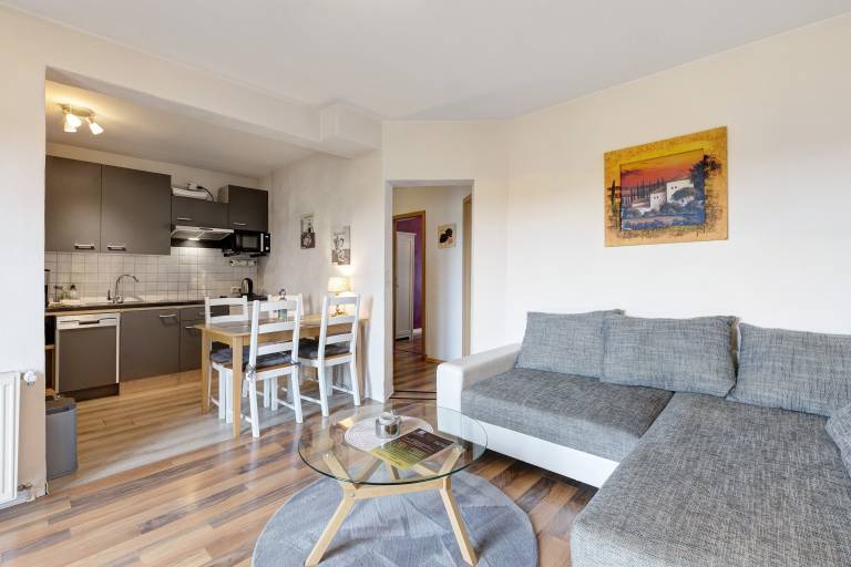 Apartment with fast internet, patio & garden | City view | Pets are welcome — photo 2
