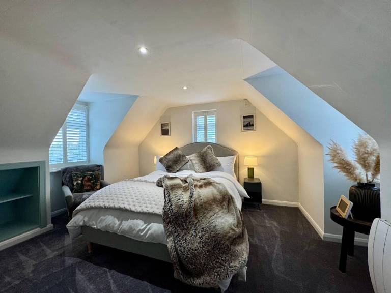 Beautiful vacation home with yard | Pets allowed in Ashford