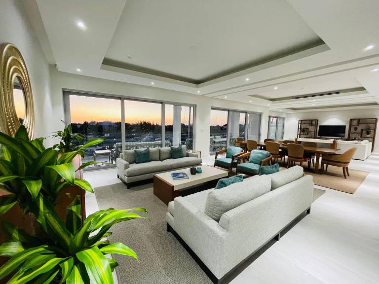 Condo Palm Cay