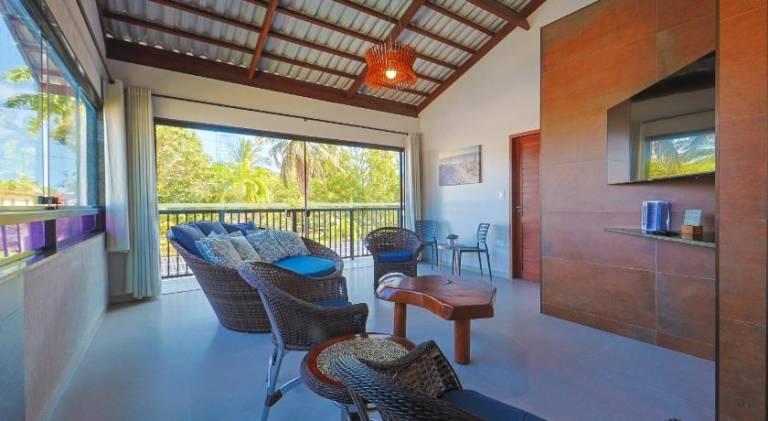Holiday apartment with pool, garden & patio | Beach nearby | Dogs allowed — photo 4