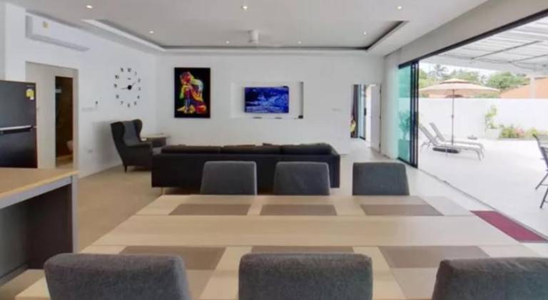 Apartment with private pool, barbecue & terrace — photo 4