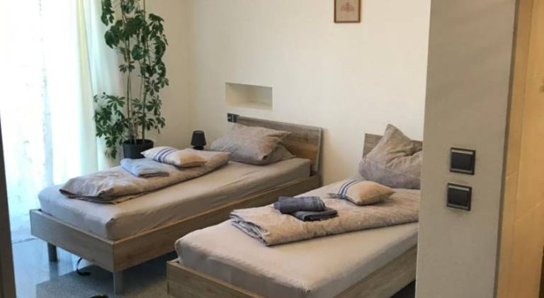Holiday apartment with 1 room for 6 persons in Hermagor-Pressegger See