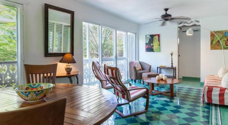 Family-oriented apartment with patio, pool & yard | Close to the beach | Pets allowed — photo 4