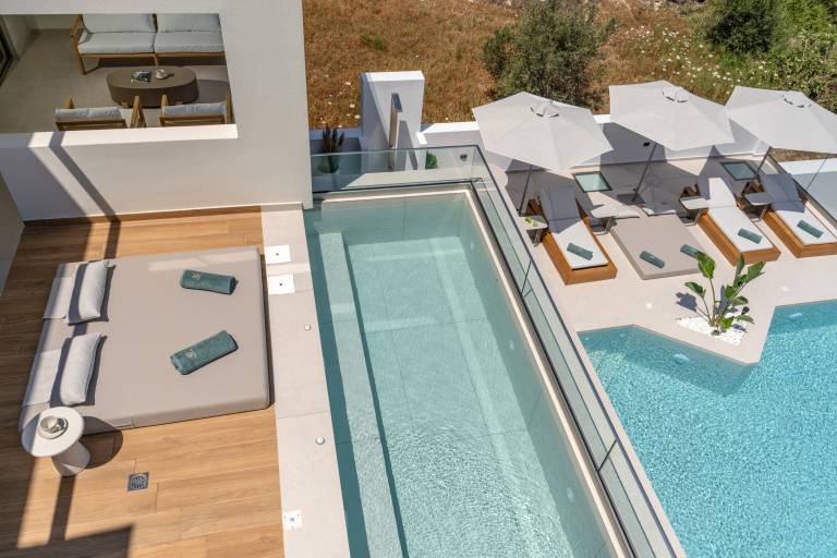 Luxurious Villa Selestine - With Private Pool — photo 3