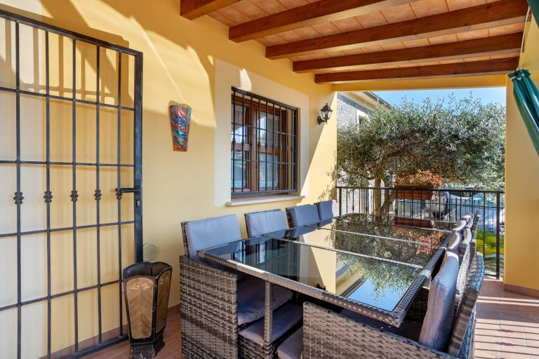 Villa 'Gardenia - Private Garden' with Private Terrace, Wi-Fi and Air Conditioning — photo 3