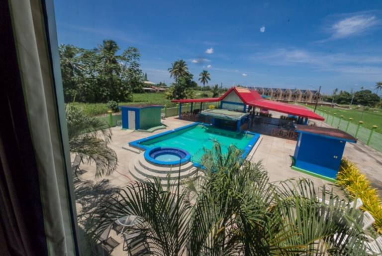 Airport Suites Hotel