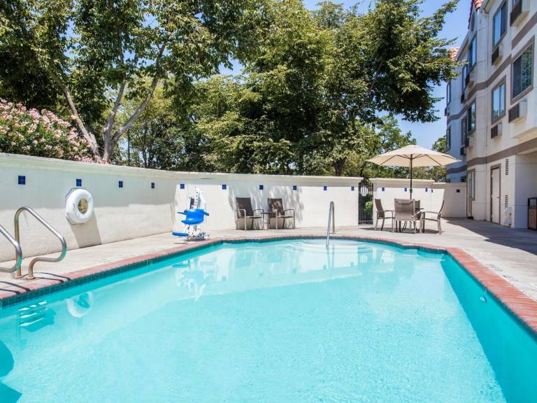 La Quinta Inn & Suites by Wyndham Davis in Davis, CA