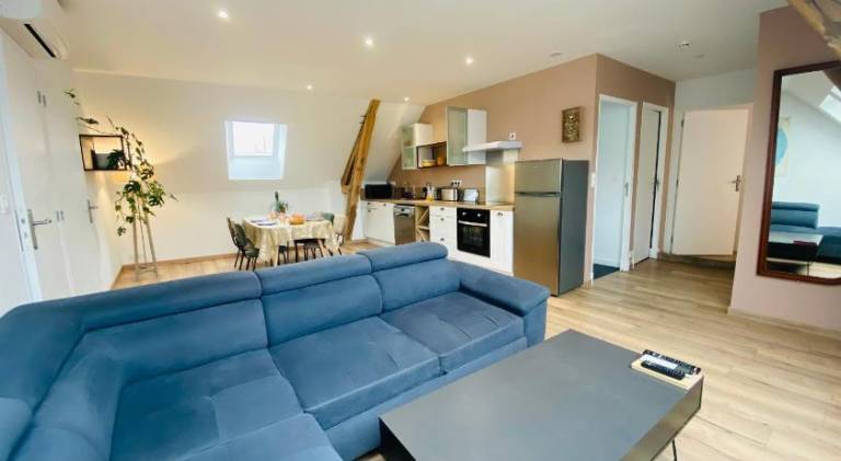 Apartment with 1 room for 5 persons in Loches
