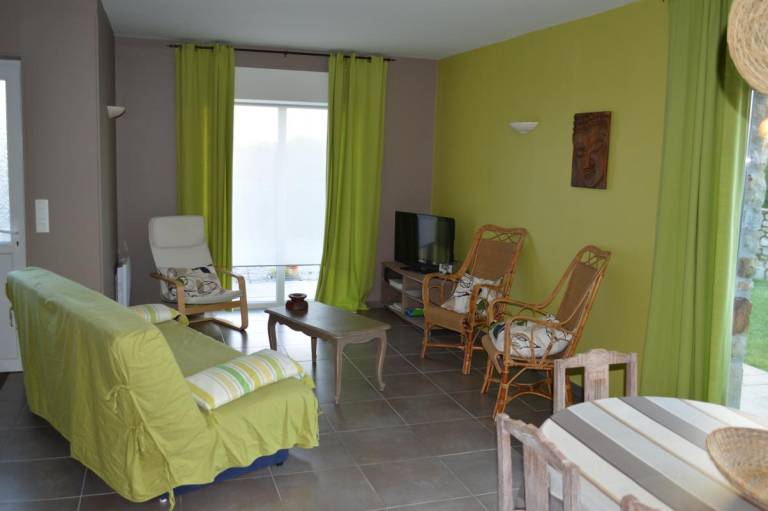 Gite with barbeque, garden & terrace — photo 2