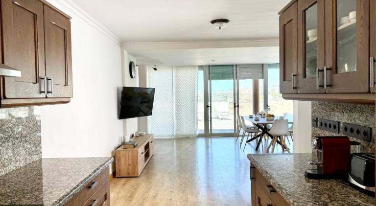 Villa with private pool, terrace & yard — photo 5