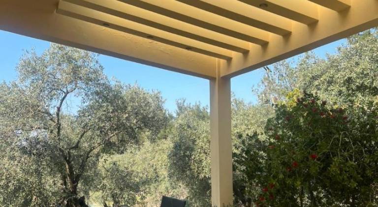 Villa with terrace — photo 5