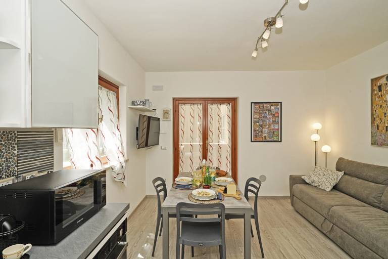 Fully equipped pleasant holiday apartment with pool | Pets allowed — photo 2