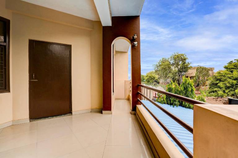 Hotel O Esscon House