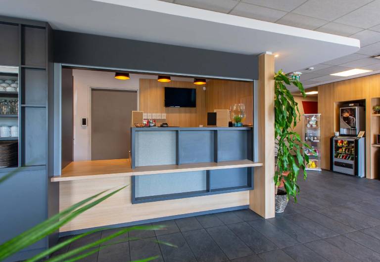 B&B HOTEL CHARTRES Oceane — photo 4