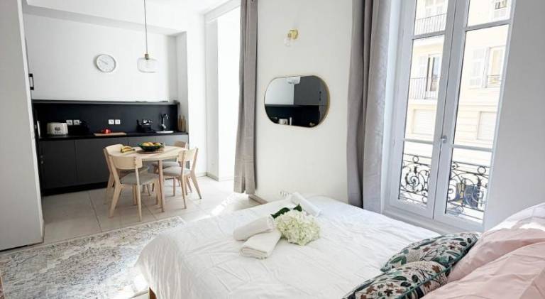 Fully equipped charming holiday apartment with terrace | Near Castle Hill | Pets allowed in Villefranche-sur-Mer
