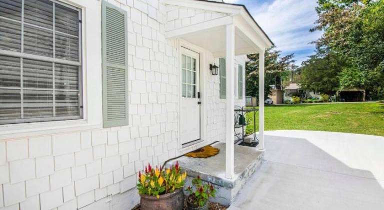 Vacation home | Pets are welcome in Knoxville, TN
