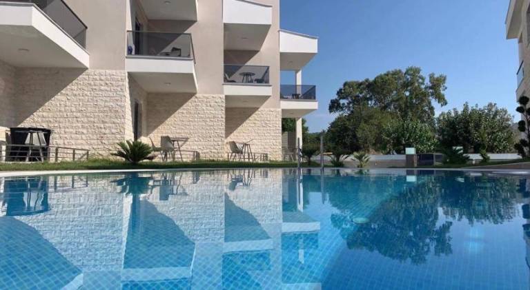 Apartment Νικήτη