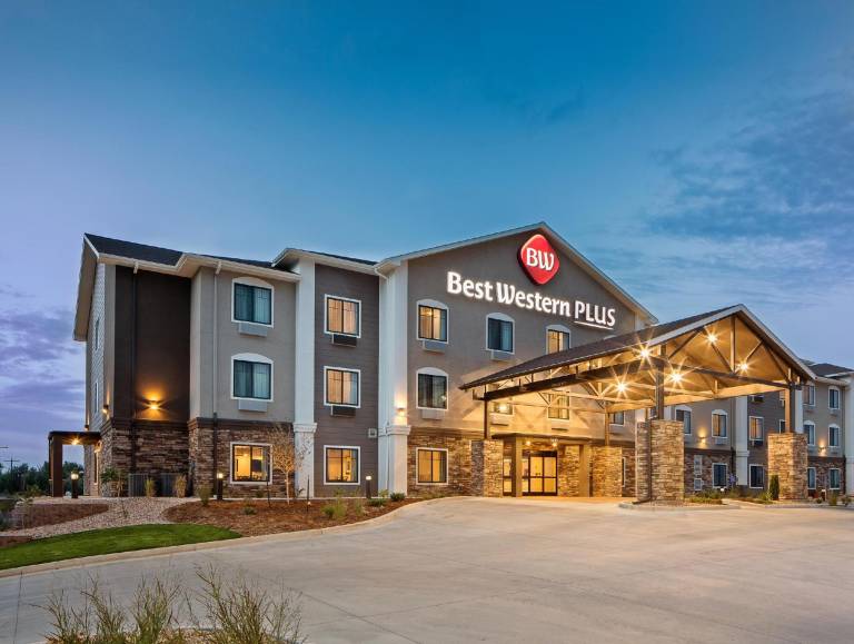 Best Western Plus Overland Inn in Fort Morgan, CO