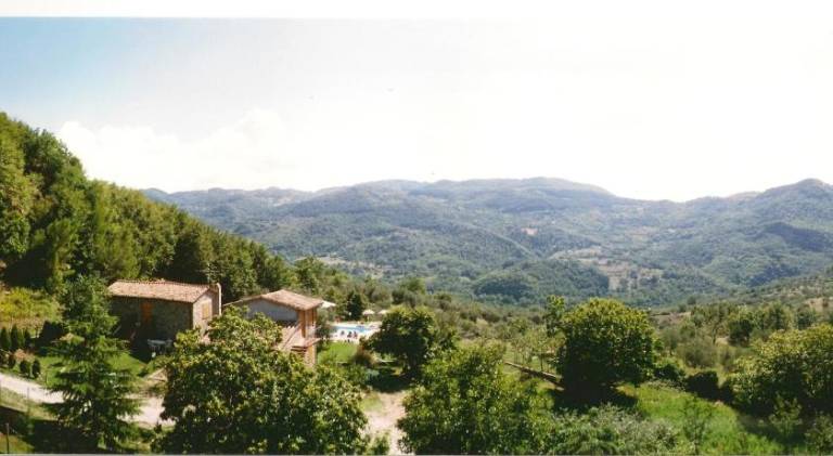 Pleasant farm with pool, garden & BBQ | Pets allowed in Castel del Piano