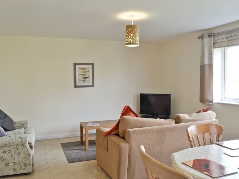 Child-friendly cottage with garden | Pets allowed — photo 2