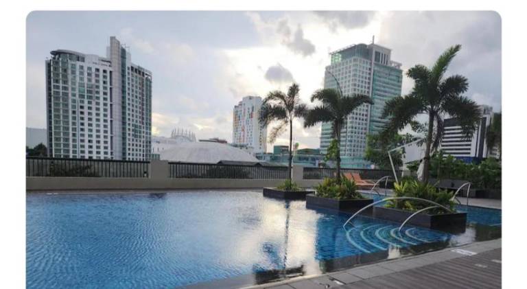 Serviced apartment with terrace, pool & yard — photo 3