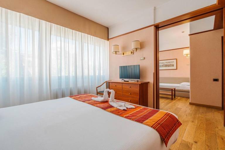 Crystal Hotel Varese — photo 2