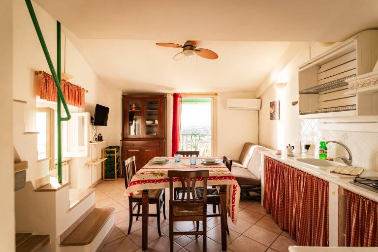 Rental apartment with 2 rooms for 6 persons — photo 2