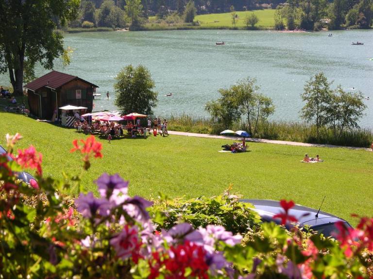 Family-oriented lovely holiday apartment with yard | Lake view | Pets are welcome — photo 3