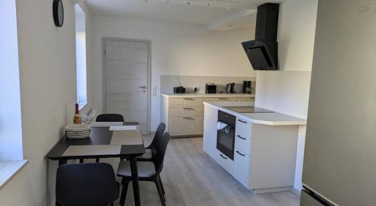 Rental apartment with 2 rooms for 5 persons — photo 3